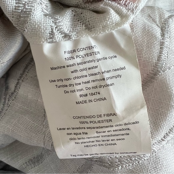 Curtain panels - Picture 8 of 8